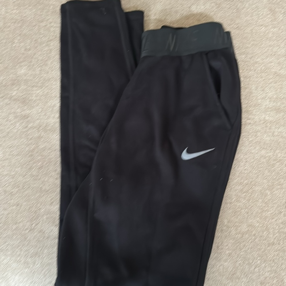 Black Nike lined pants